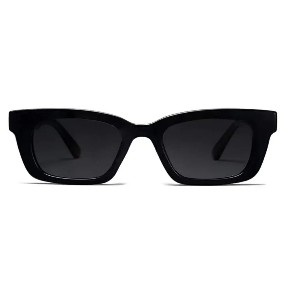 Rectangular Retro Chunky Sunglasses - Picture 3 of 5
